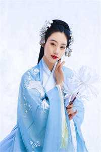 李二求我做官，可我只想当他女婿！小说结局