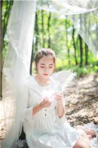 傻子女友是千亿女总裁无删减全文